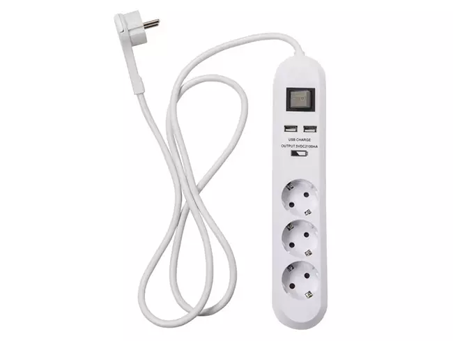 Jatkojohto kytkimellä Airam 3-osainen + 2 x USB-A 3 m - Valaisimet, jatkojohdot - 90720 - 1