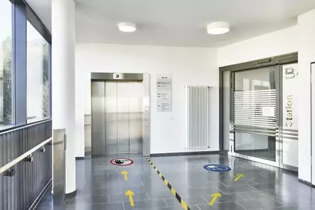 KIELTOTARRA "STOP", IRROTETTAVA - Kiinteistövarusteet - 104203 - 2