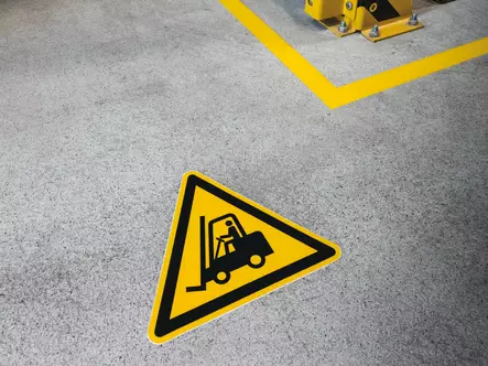 Varoitustarra 'Varo Trukkia!' 430x430 - Työturvallisuustuotteet - 173404 - 2