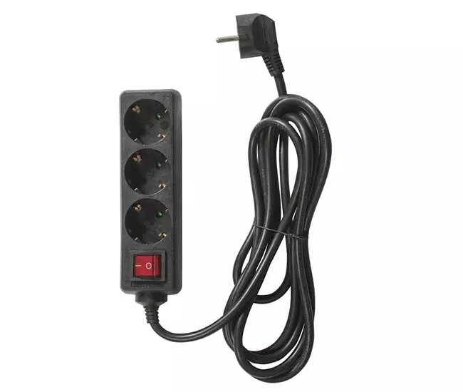 Jatkojohto kytkimellä Airam 3-osainen 3 m musta - Valaisimet, jatkojohdot - 90718 - 1