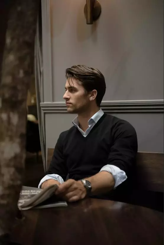 Brighton V, miesten V-aukkoinen neule - Neuleet - BRVN-M - 1